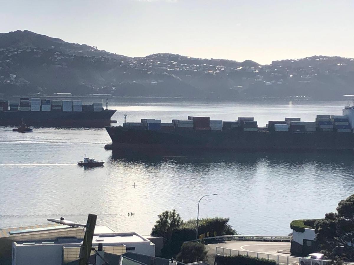 Incredible Views! Luxurious Studio & Outdoor Living Wellington Esterno foto