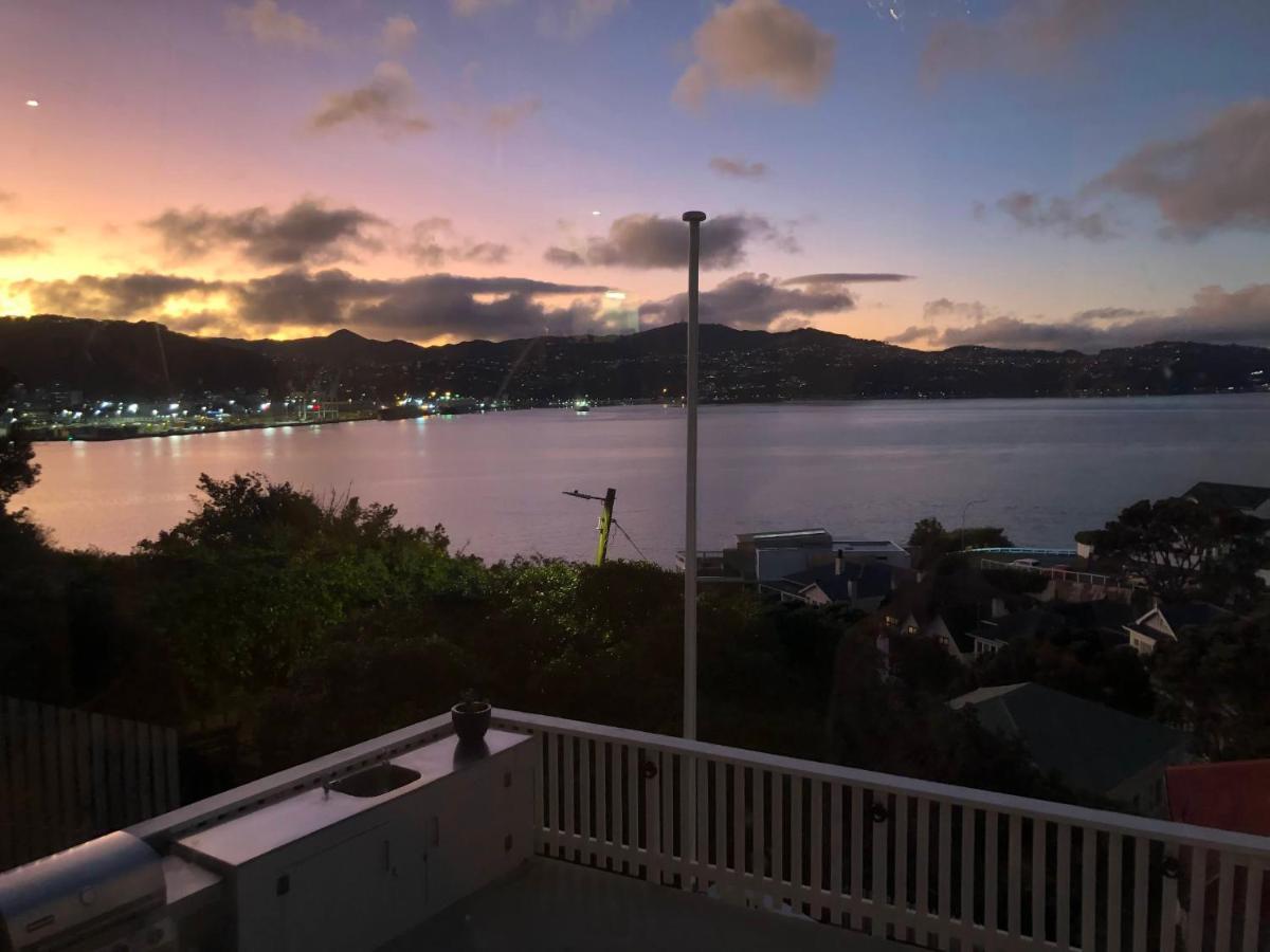Incredible Views! Luxurious Studio & Outdoor Living Wellington Esterno foto