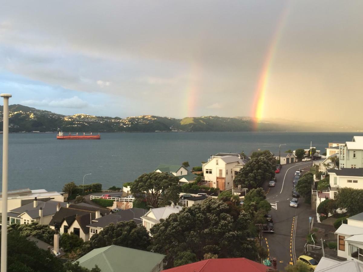 Incredible Views! Luxurious Studio & Outdoor Living Wellington Esterno foto
