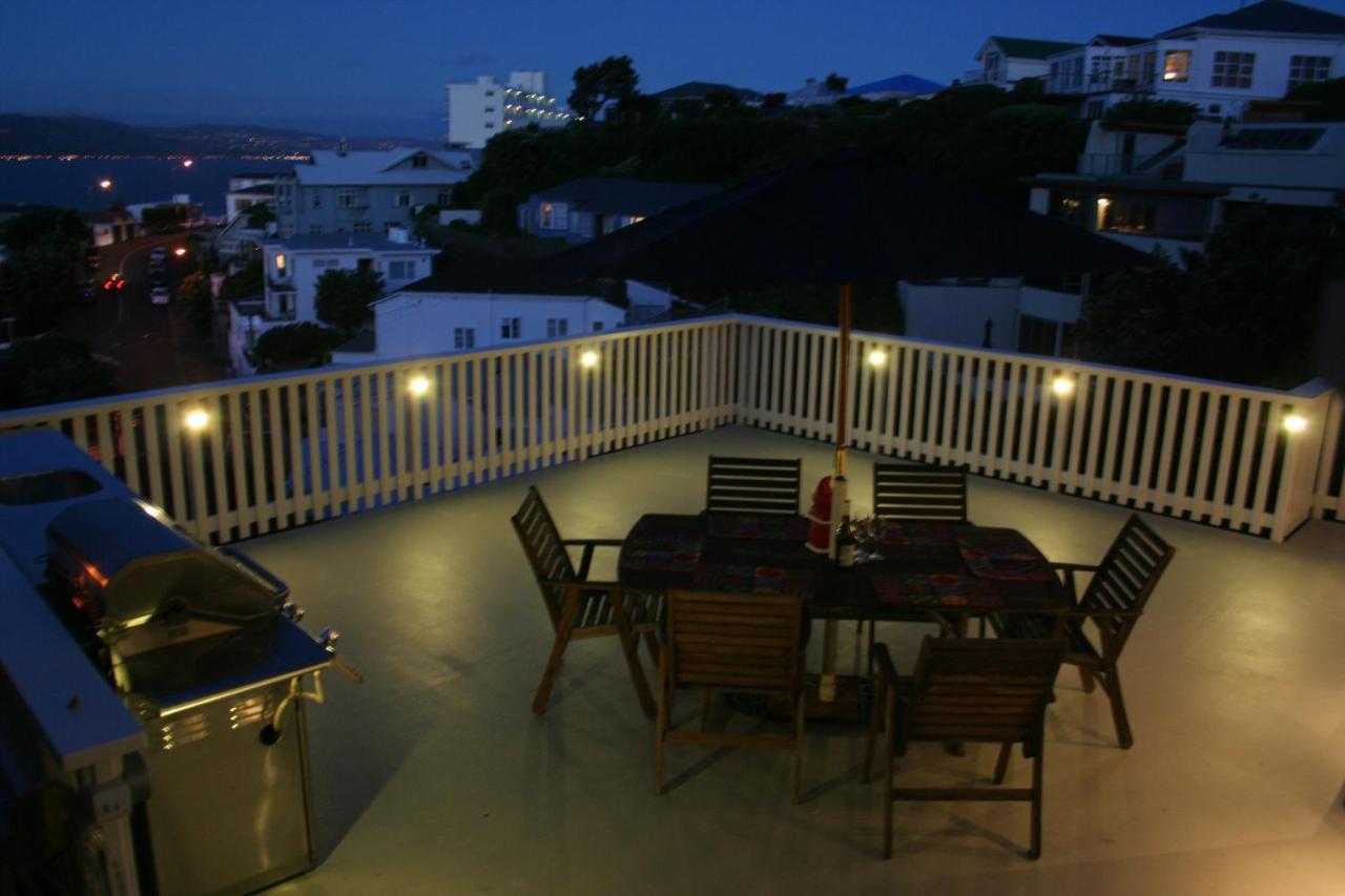 Incredible Views! Luxurious Studio & Outdoor Living Wellington Esterno foto